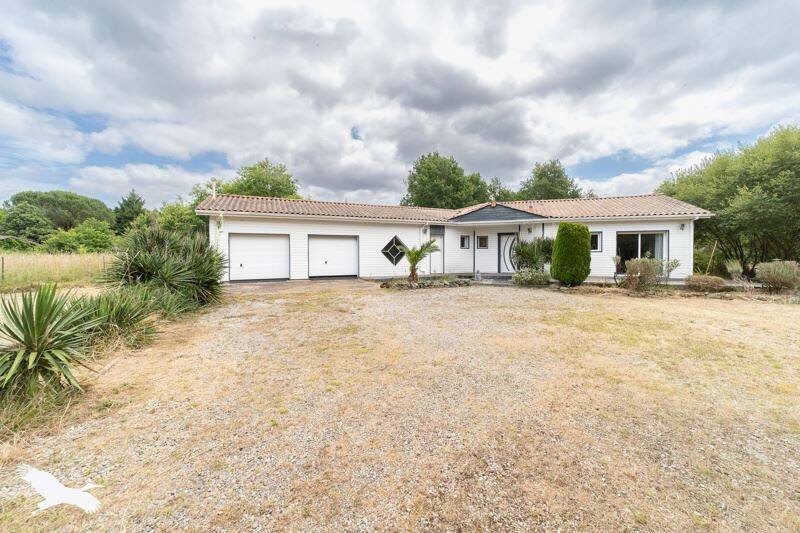 Maison 6 pièces 175 m² · à Étauliers · 175 m² · 254 880 €