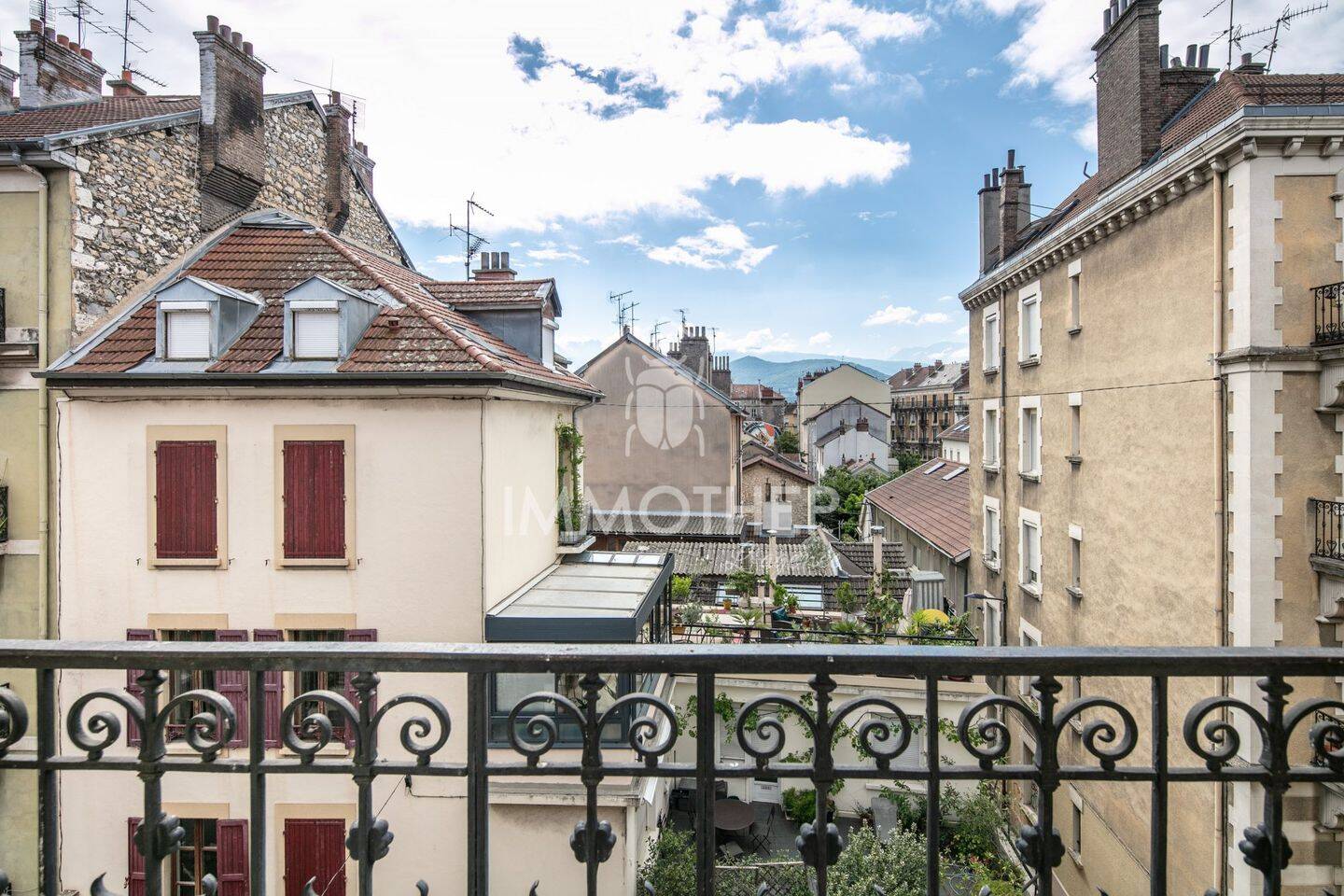 Appartement 4 pièces 89 m² · à Grenoble · 88,6 m² · 225 000 €