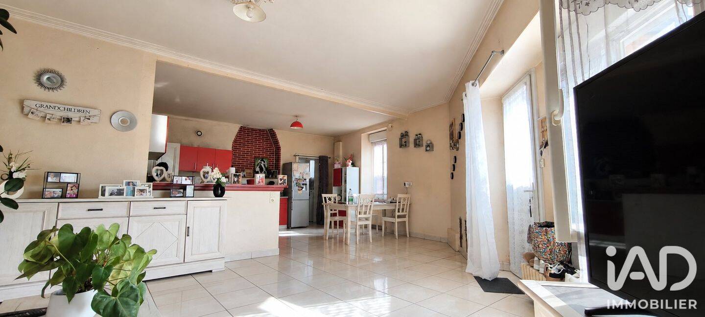 Maison 7 pièces 205 m² · à Candé · 205 m² · 189 000 €