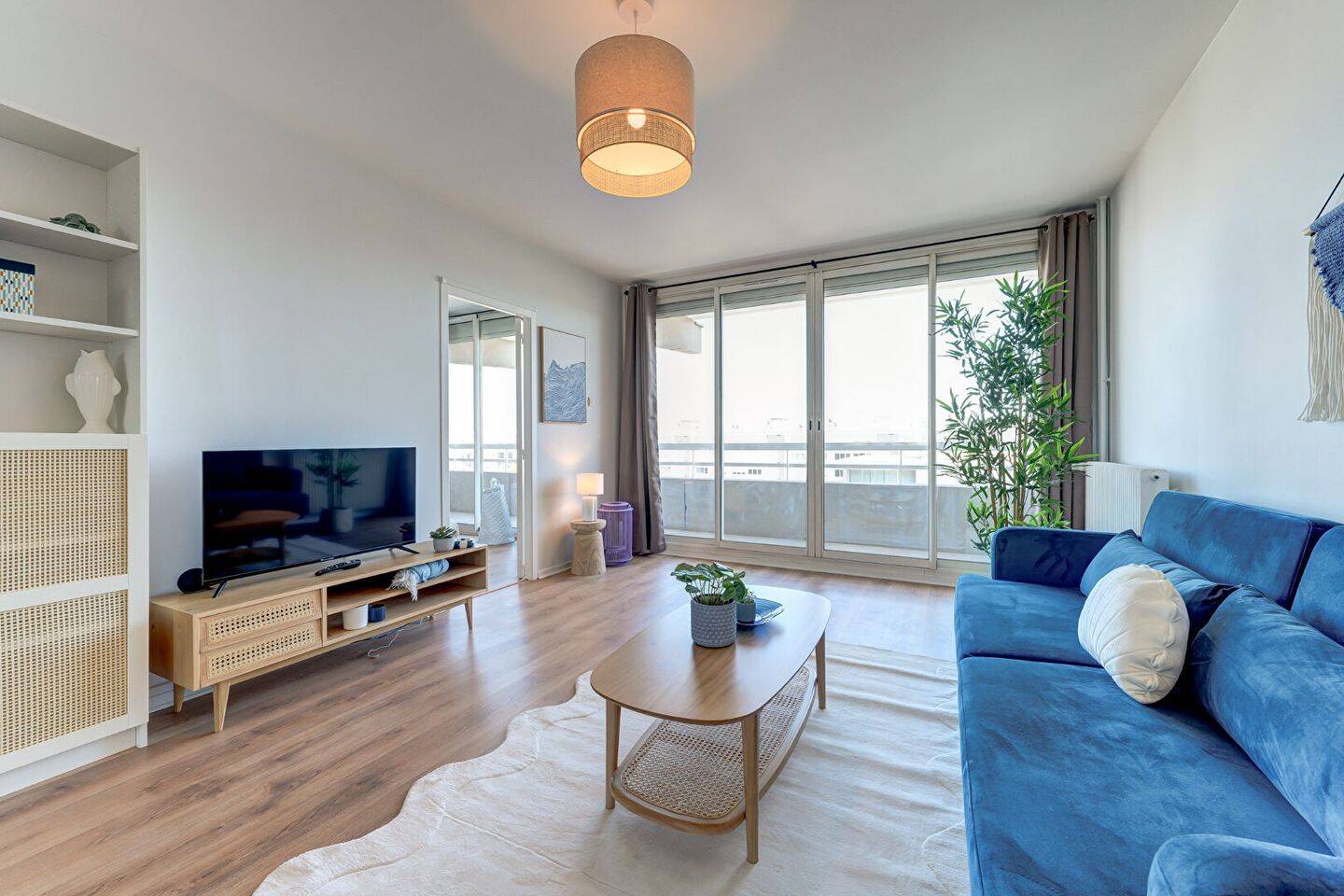 Appartement 5 pièces 92 m² · à Lyon 8ème Arrondissement · 91,7 m² · 550 €/mois