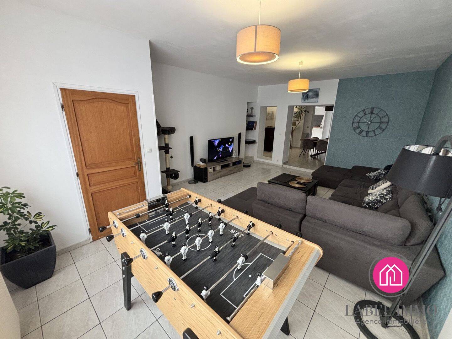 Maison 9 pièces 230 m² · à Hasnon · 230 m² · 350 000 €