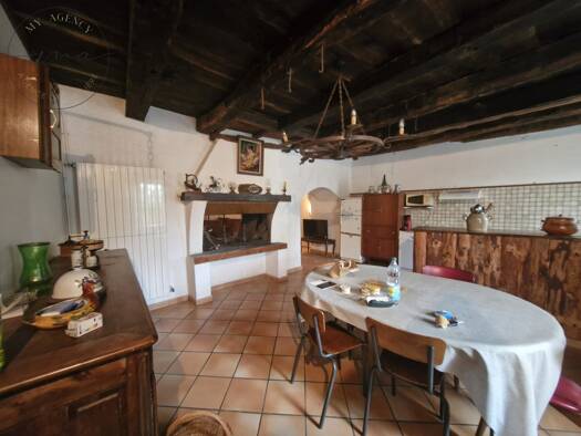 Maison à vendre 79 000 € 9 pièces 5 chambres 210 m² Lacaune 81230