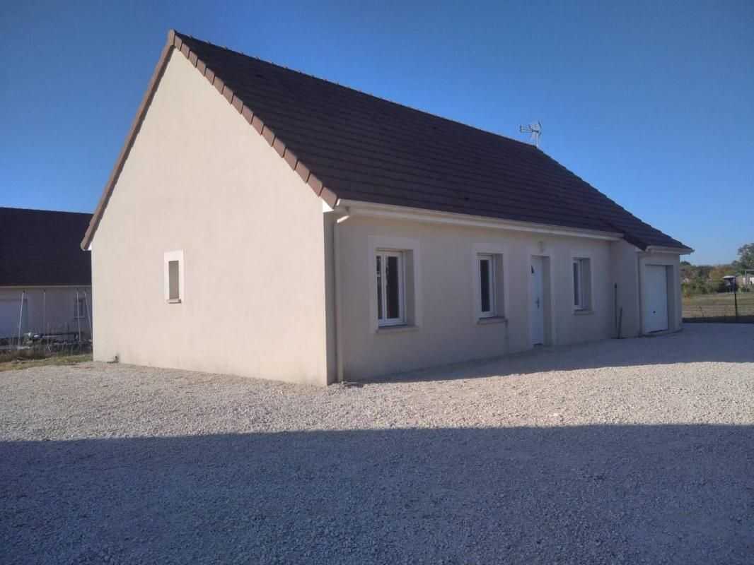 Maison 4 pièces 91 m² · à Sassay · 91 m² · 850 €/mois