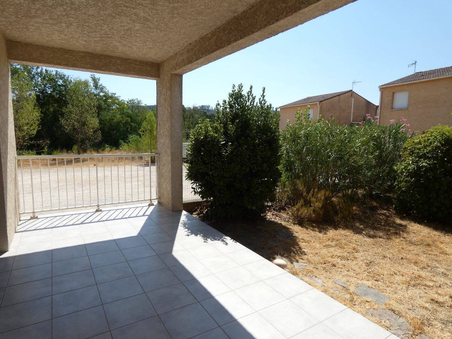 Appartement 3 pièces 74 m² · à Saint-Martin-de-Valgalgues · 74 m² · 680 €