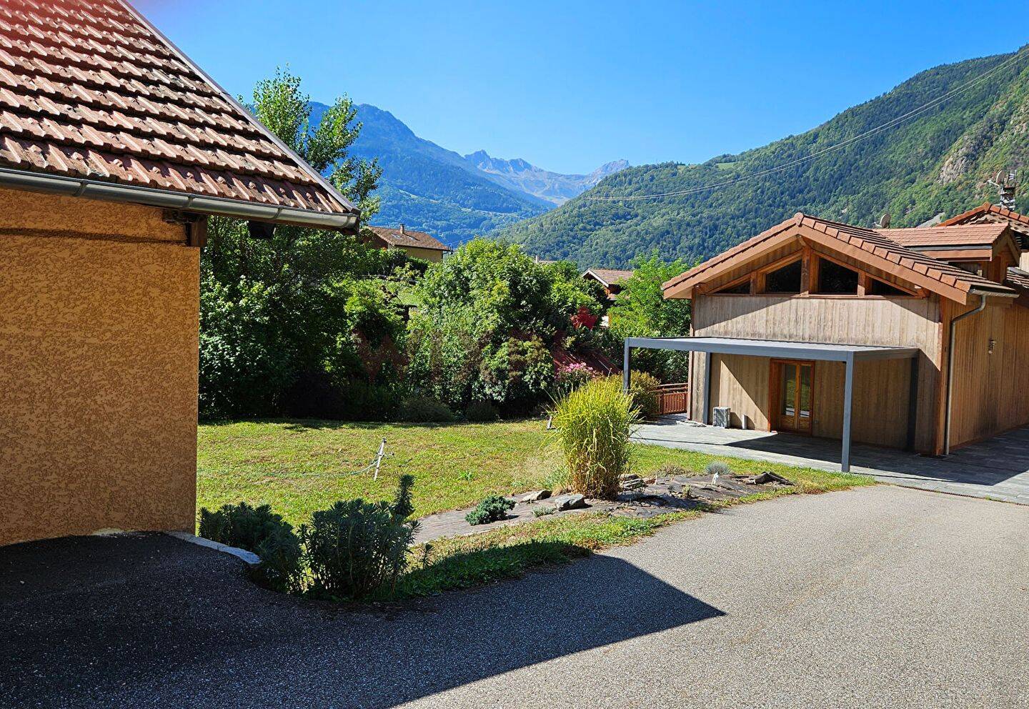 Maison 7 pièces 223 m² · à La Léchère · 223 m² · 599 000 €