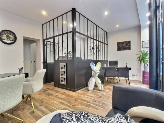 Local commercial à louer 2 926 € 42 m² de surface de vente Emeriau-Zola Paris 15ème arrondissement 75015