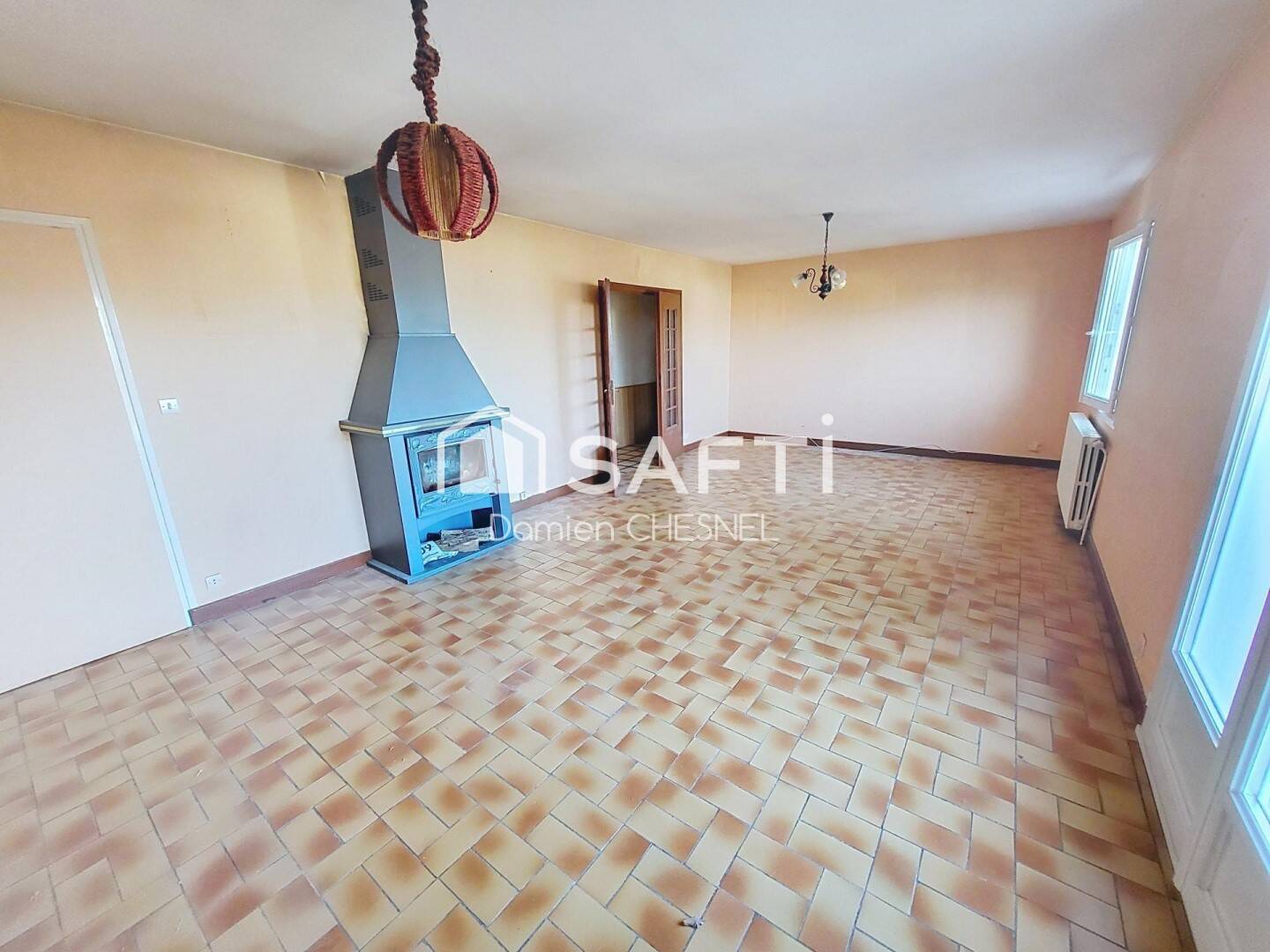 Maison 5 pièces 137 m² · à Vallenay · 137 m² · 92 000 €