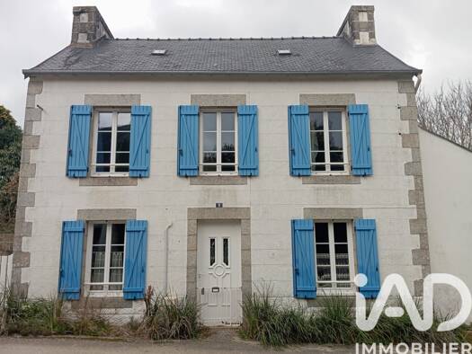 Maison de plain-pied à vendre 115 500 € 5 pièces 3 chambres 104 m² 540 m² de terrain Poullaouen 29246