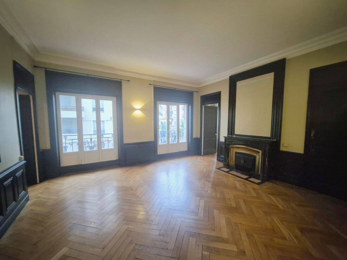 Appartement 4 pièces 113 m² · à Villeurbanne · 113,1 m² · 1 250 €