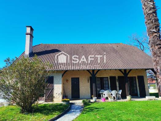 Maison à vendre 275 000 € 5 pièces 4 chambres 117 m² 801 m² de terrain Poey-de-Lescar 64230