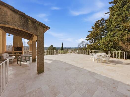 Maison à vendre 564 000 € 5 pièces 4 chambres 155 m² 1 600 m² de terrain Vailhauquès 34570