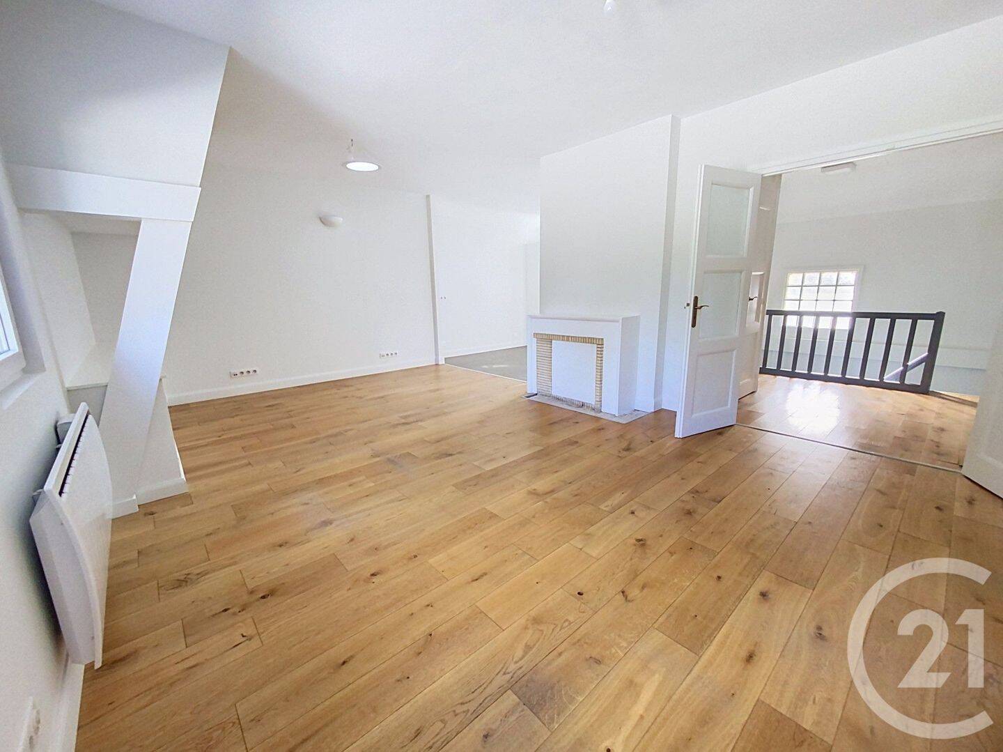 Appartement 4 pièces 131 m² · à Senlis · 130,9 m² · 1 750 €/mois