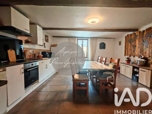 Duplex à vendre 165 000 € 3 pièces 2 chambres 68 m² Étage 2/2 Centre Les Arcs 83460