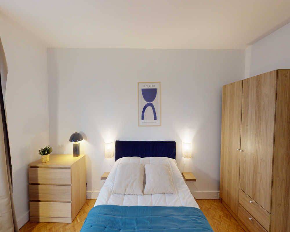 Appartement 5 pièces 110 m² · à Paris 15ème Arrondissement · 110 m² · 1 260 €/mois