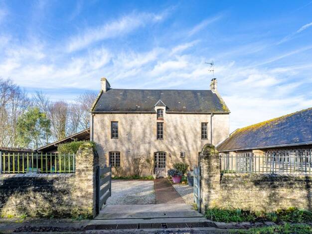 Maison à vendre 590 000 € 6 pièces 4 chambres 180 m² 570 m² de terrain Creully 14480