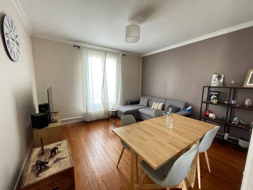 Appartement 3 pièces 66 m² · à Épône · 65,6 m² · 1 019 €/mois