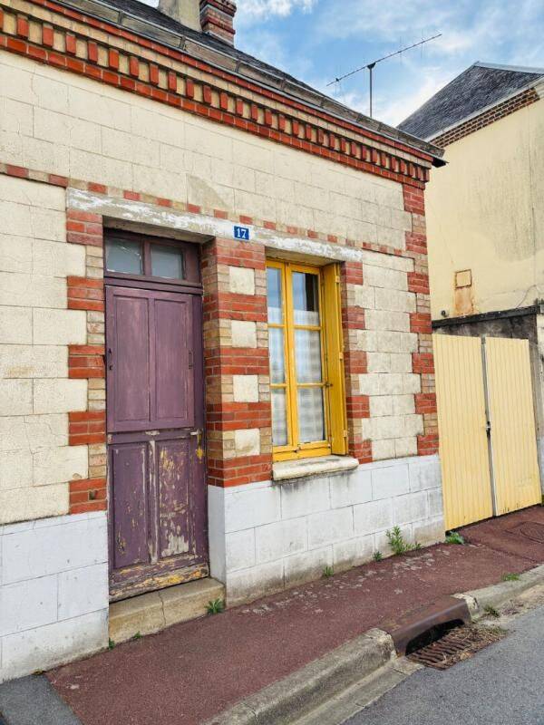 Maison 5 pièces 127 m² · à Melleray · 127 m² · 54 999 €