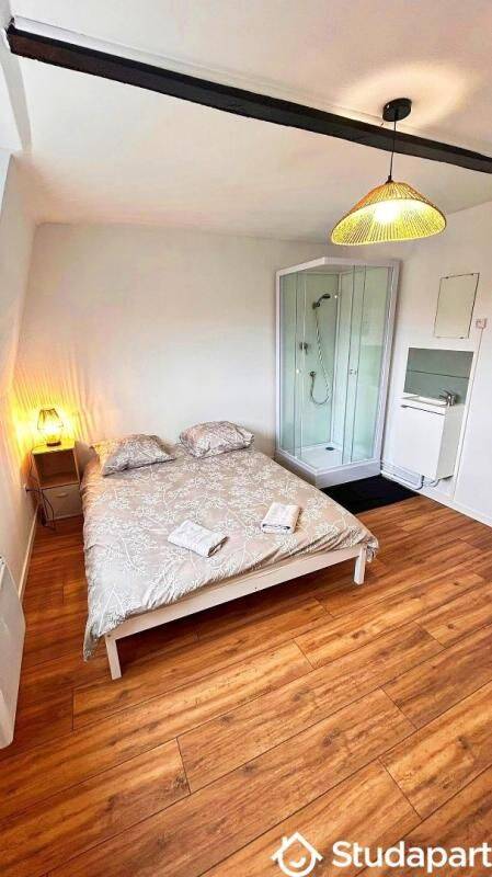 1 pièce 10 m² · à Roubaix · 10 m² · 390 €