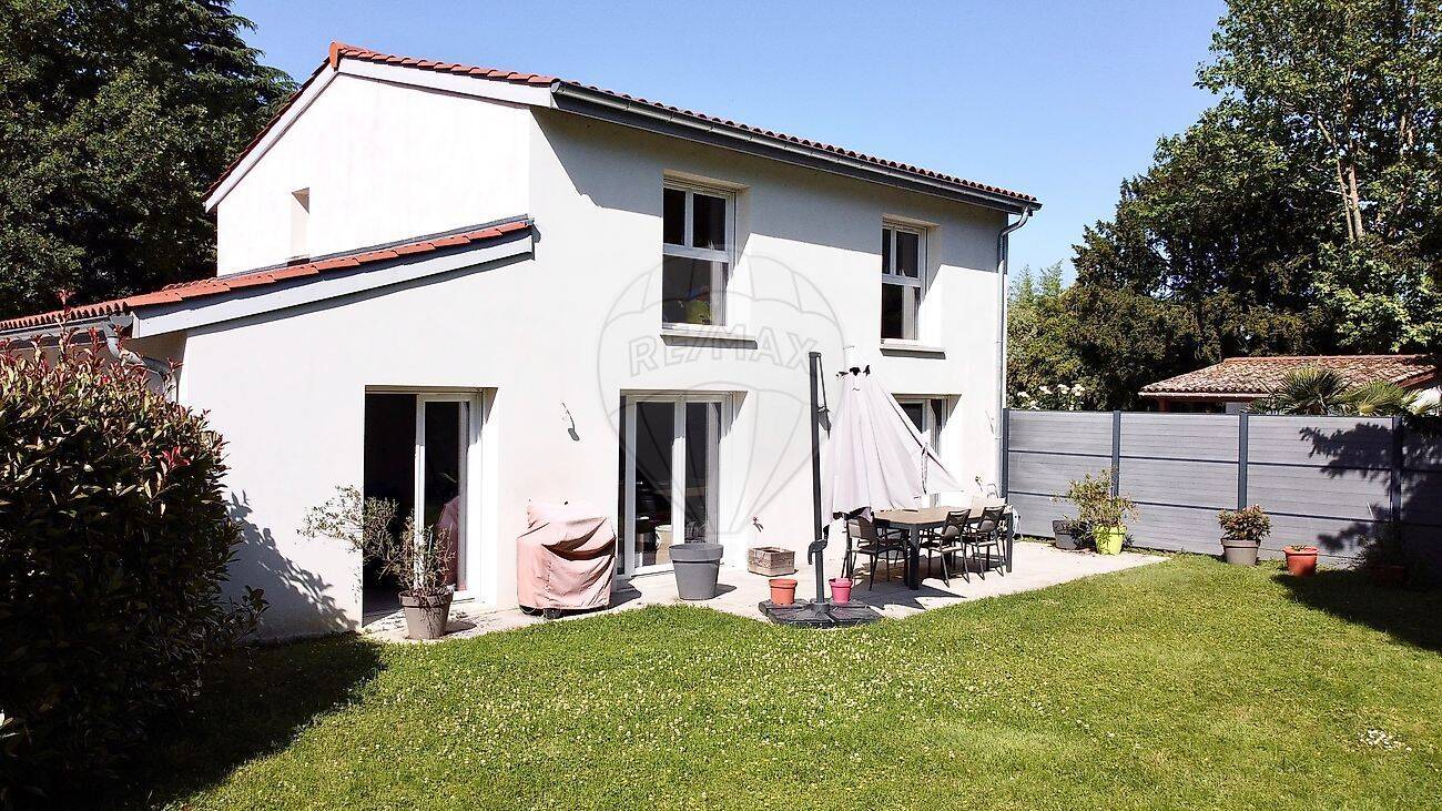 Maison 5 pièces 136 m² · à Limas · 136 m² · 420 000 €