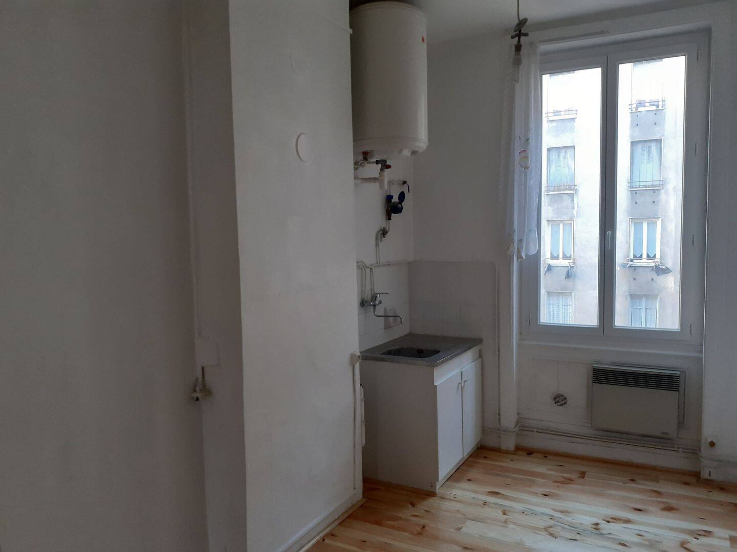 Appartement 1 pièce 35 m² · à Saint-Étienne · 35 m² · 350 €