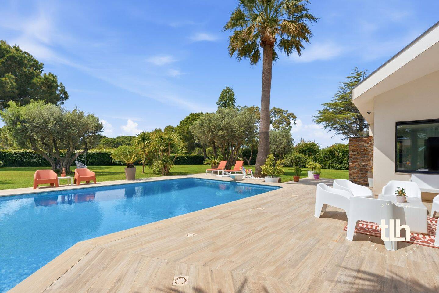 Maison 6 pièces 351 m² · à Lattes · 351 m² · 2 490 000 €