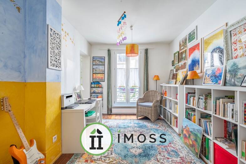 Appartement à vendre 259 000 € 1 pièce 24 m² Étage 3/5 Grandes Carrières-Clichy Paris 18ème 75018