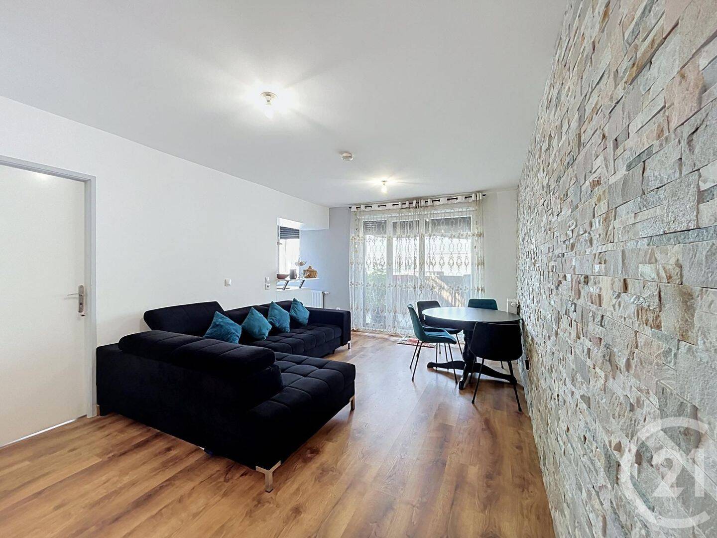 Appartement 4 pièces 74 m² · à Fresnes · 73,6 m² · 1 450 €/mois
