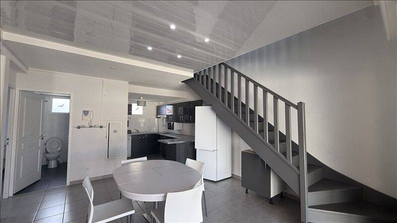Appartement 4 pièces 84 m² · à Fleury · 84 m² · 950 €/mois