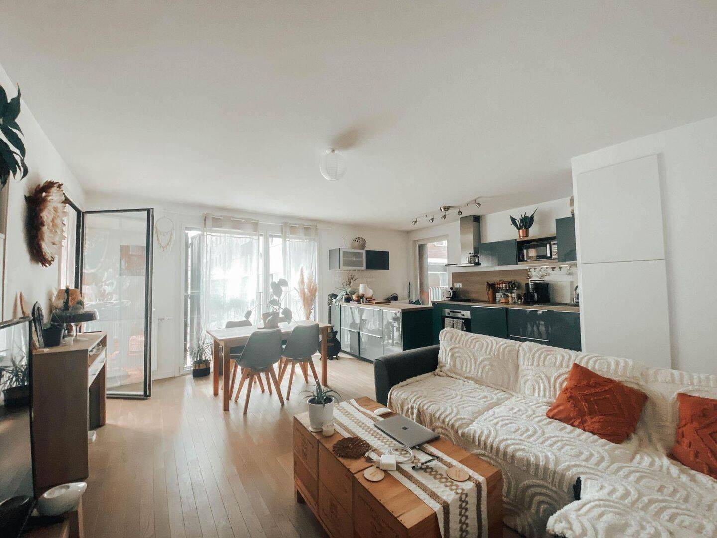 4 pièces 75 m² · à Bordeaux · 75 m² · 1 830 €/mois