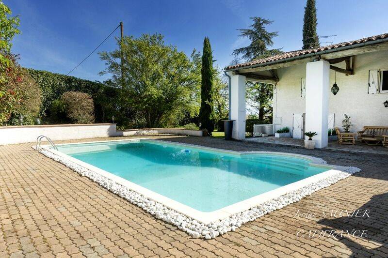 Maison 7 pièces 320 m² · à Blan · 320 m² · 495 000 €