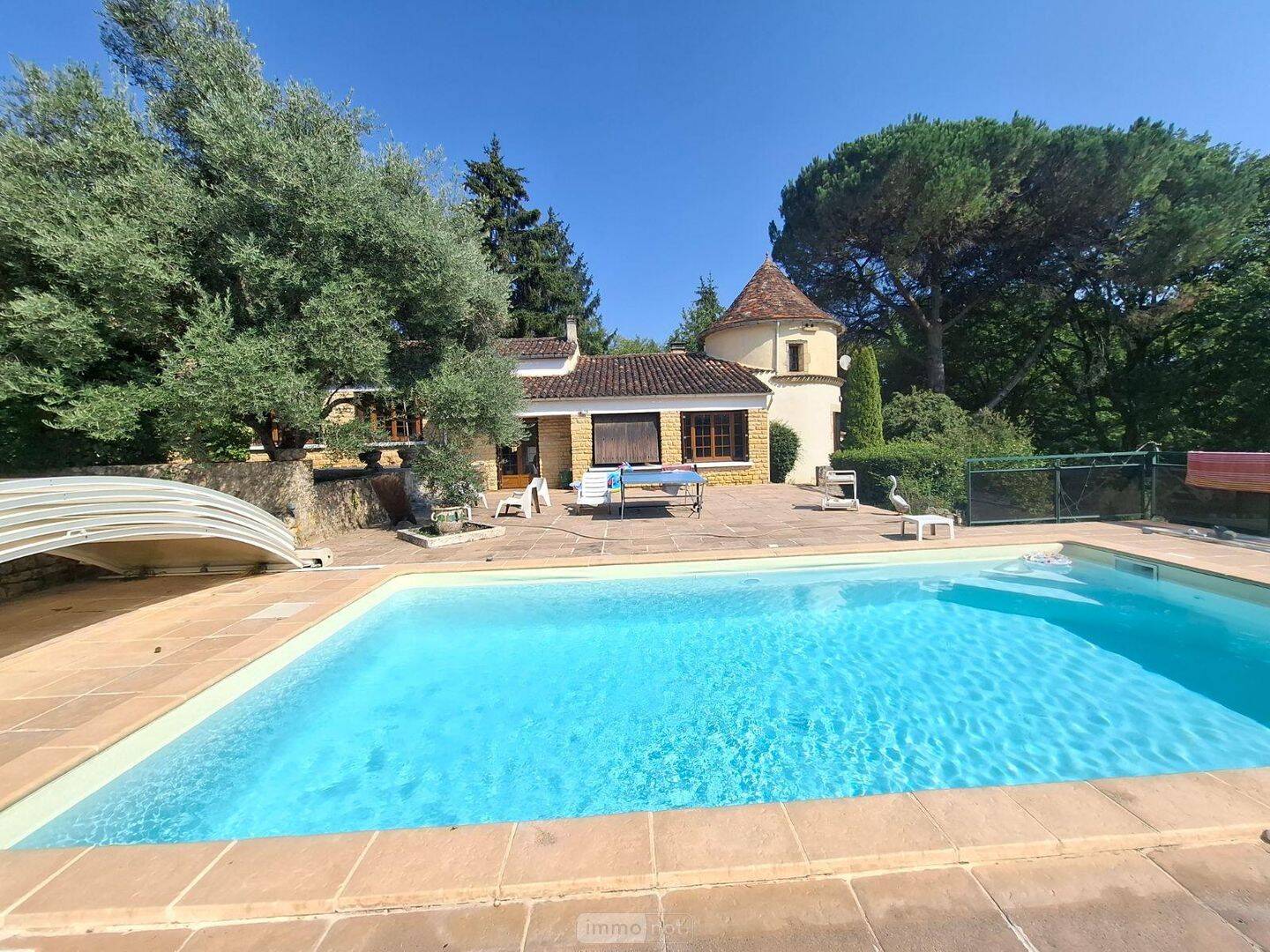 Maison 6 pièces 179 m² · à Lalinde · 179 m² · 390 500 €