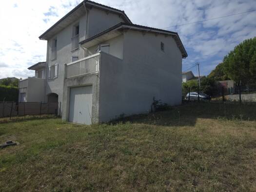 Maison à vendre 160 300 € 4 pièces 3 chambres 110 m² 243 m² de terrain Blaye 33390