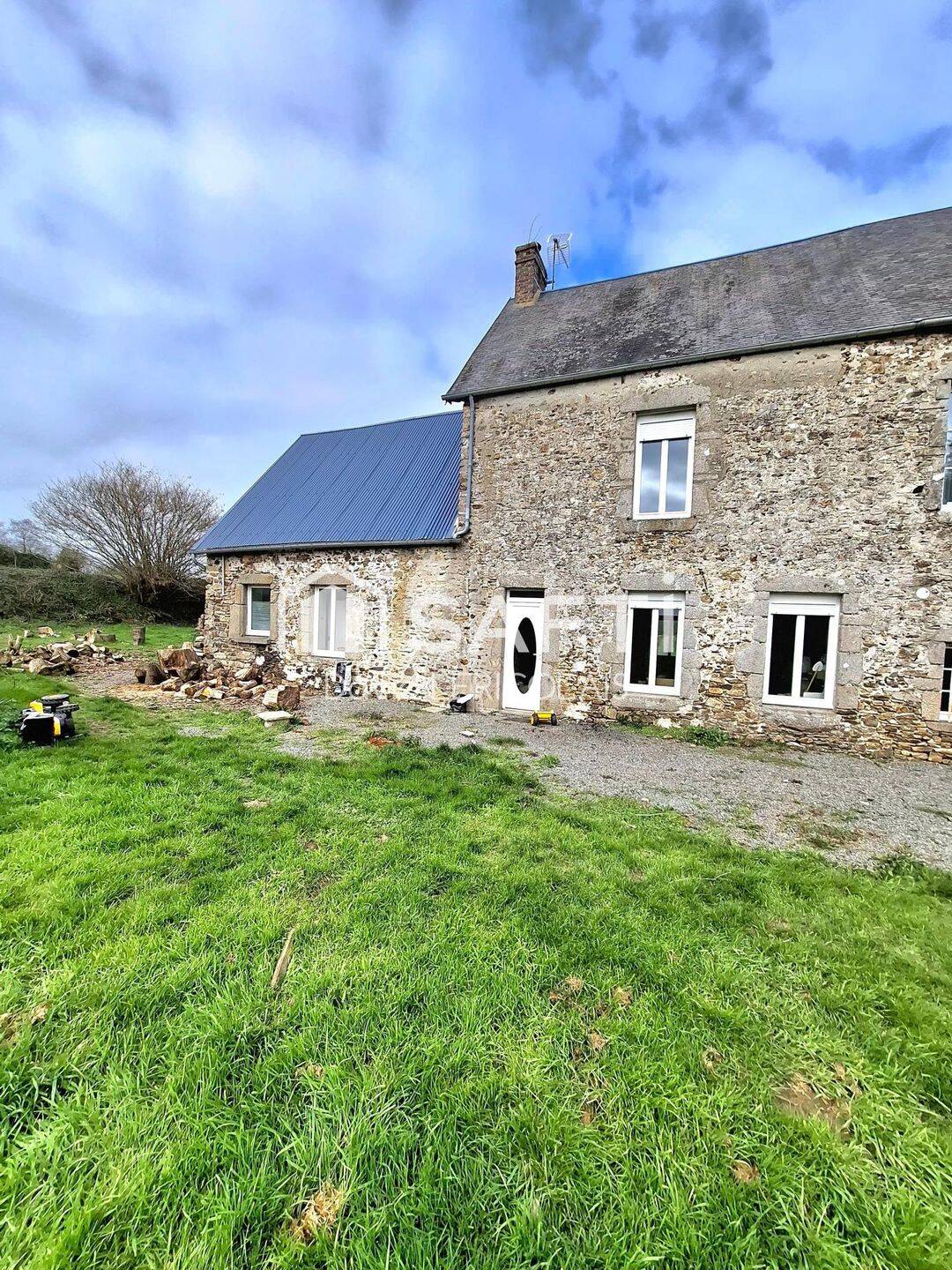 Maison 4 pièces 102 m² · à Gouville-sur-Mer · 102 m² · 159 500 €