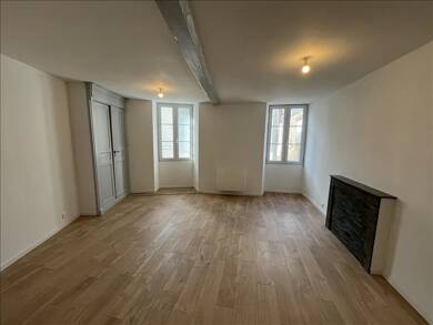 Maison à louer 650 € 3 pièces 2 chambres 77,9 m² Rouillac 16170