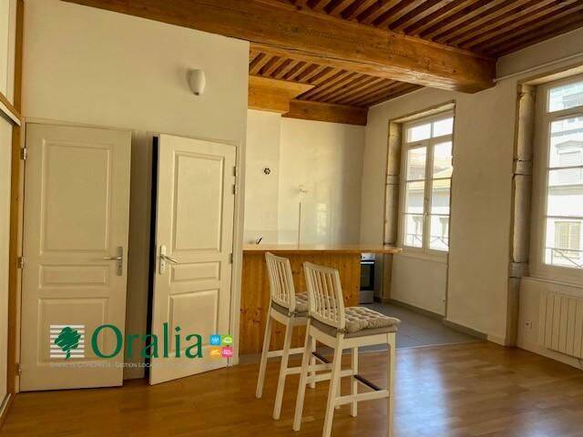 Appartement 2 pièces 52 m² · à Lyon 1er Arrondissement · 51,8 m² · 887 €