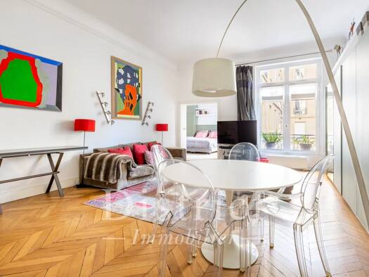 Appartement à vendre 880 000 € 2 pièces 1 chambre 66 m² Étage 1/6 Parc Monceau Paris 8ème arrondissement 75008
