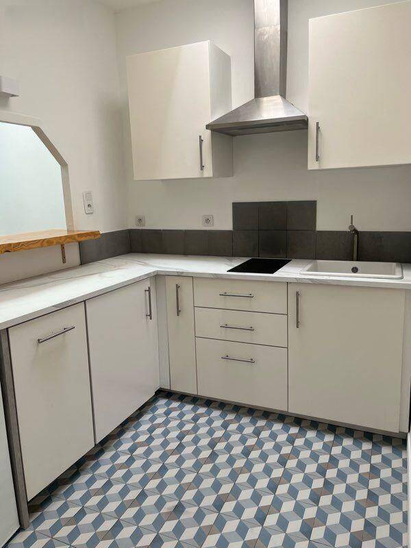 Appartement 2 pièces 48 m² · à Marseille 6ème Arrondissement · 48 m² · 800 €