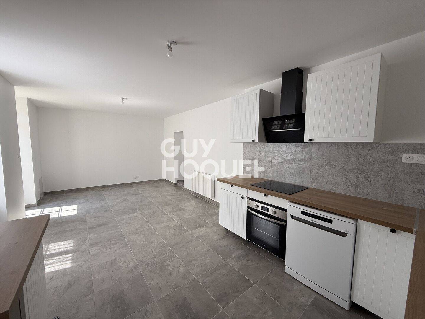Maison 4 pièces 85 m² · à Fontenay-le-Comte · 85,4 m² · 820 €
