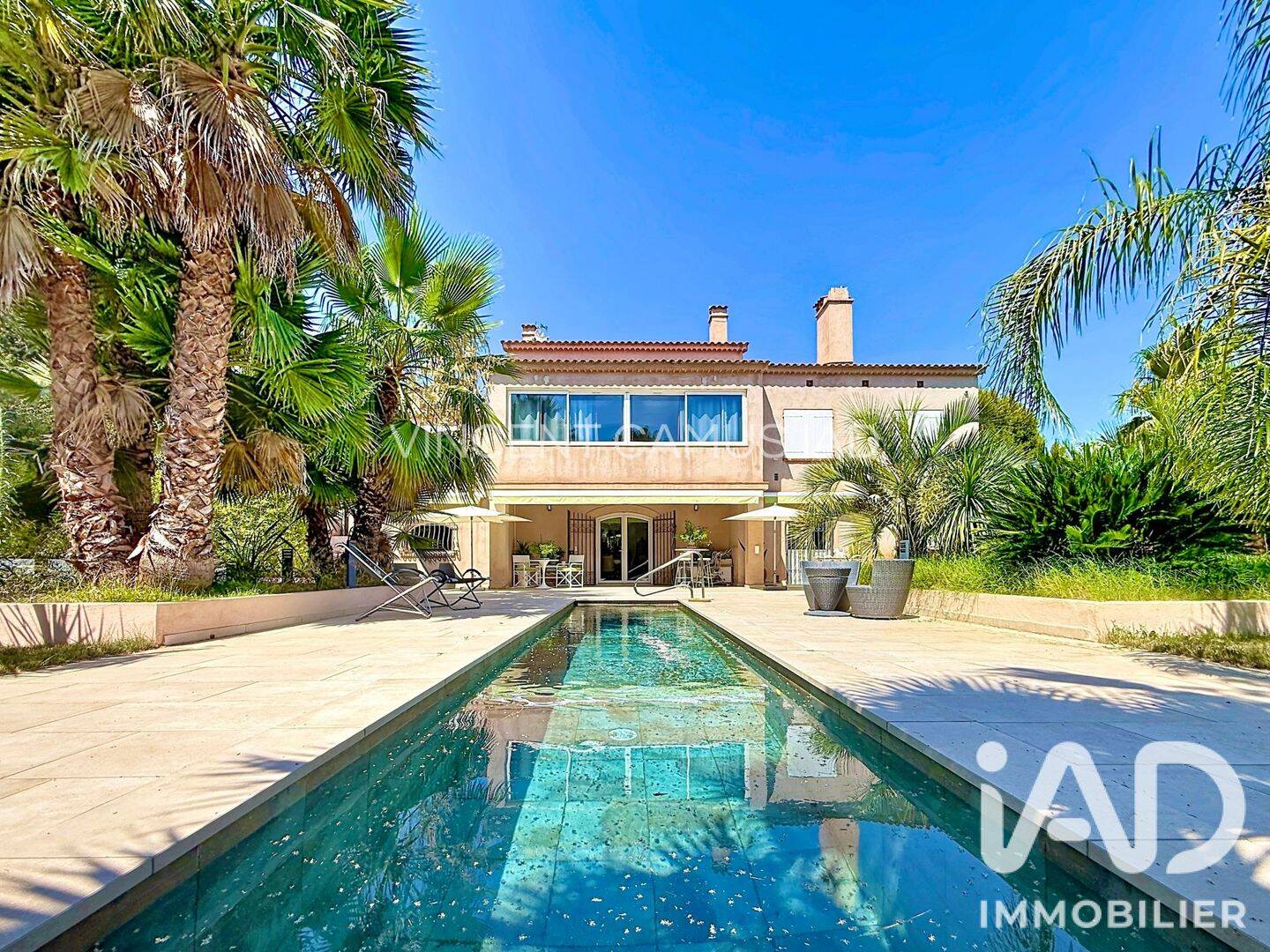 Maison 6 pièces 234 m² · à Sanary-sur-Mer · 234 m² · 1 350 000 €