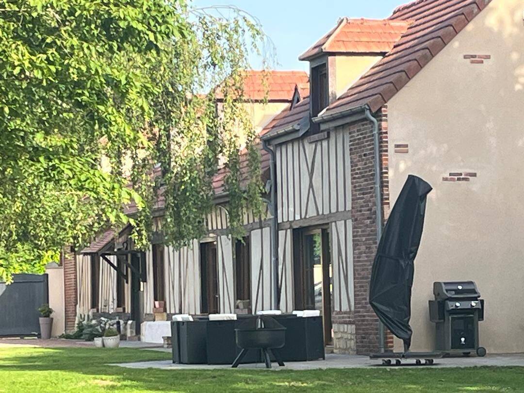 Maison 8 pièces 200 m² · à Le Coudray-sur-Thelle · 200 m² · 395 000 €