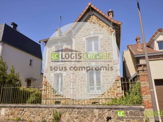 Maison à vendre 690 000 € 5 pièces 3 chambres 79,4 m² La Fontaine-Parc des Sceaux-Croix de Berny-Centre Ville Antony 92160