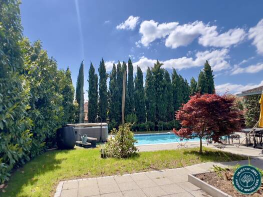 Maison de plain-pied à vendre 498 000 € 10 pièces 5 chambres 196 m² 941 m² de terrain Brumath 67170