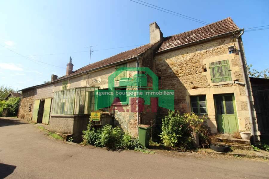 Maison 5 pièces 80 m² · à Clamecy · 80 m² · 35 000 €