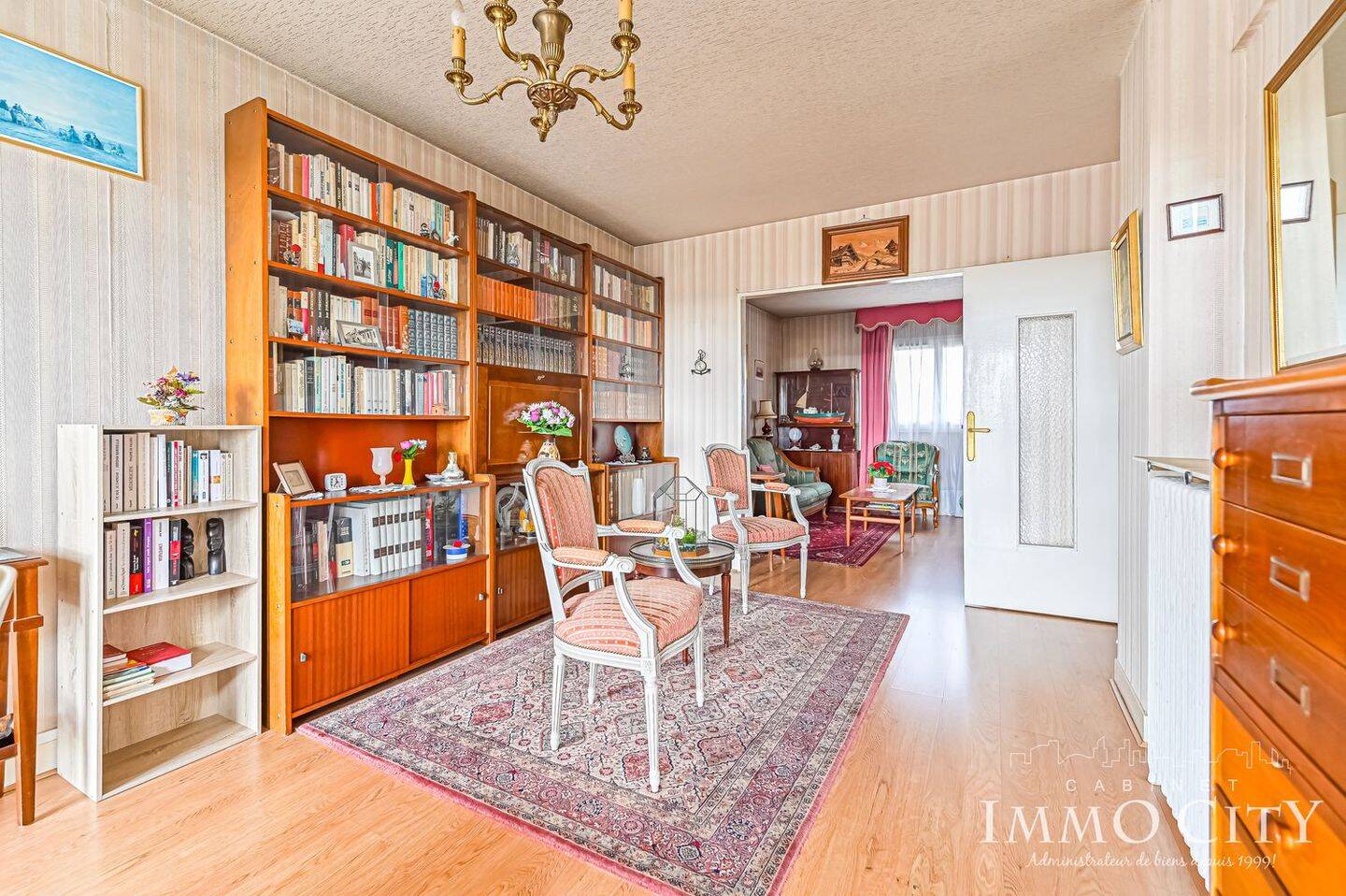 Appartement 5 pièces 77 m² · à Thiais · 77 m² · 230 000 €