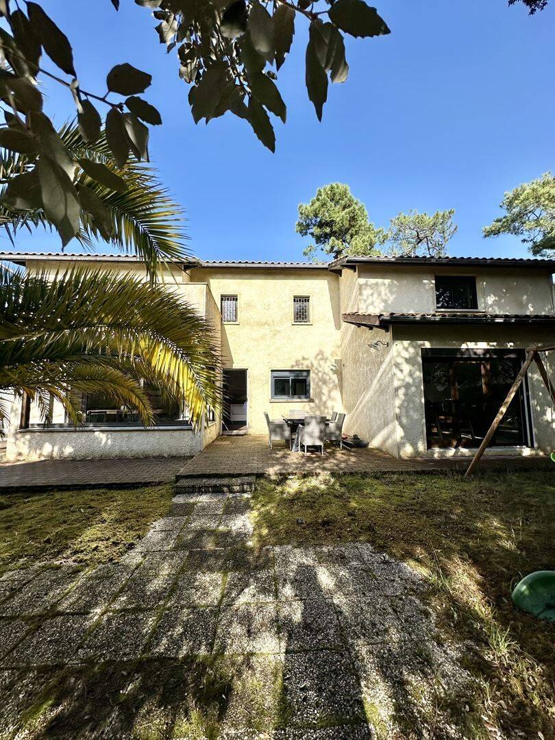 Maison 6 pièces 155 m² · à Soulac-sur-Mer · 155 m² · 558 900 €
