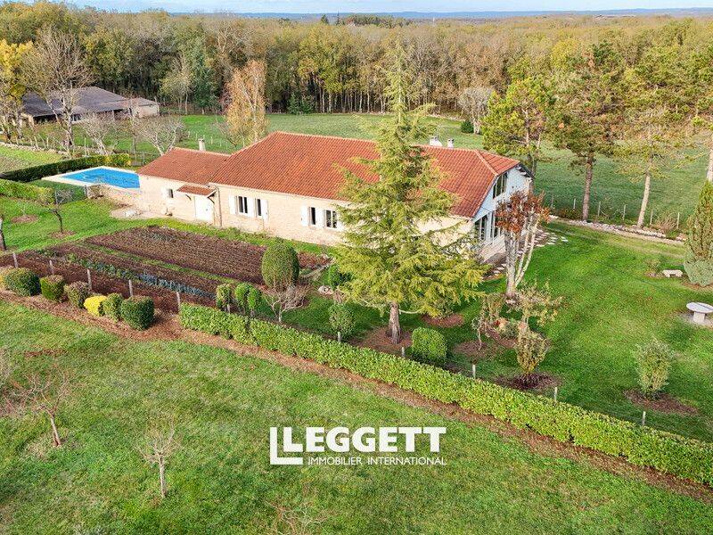 Maison 7 pièces 256 m² · à Porte-du-Quercy · 256 m² · 435 000 €