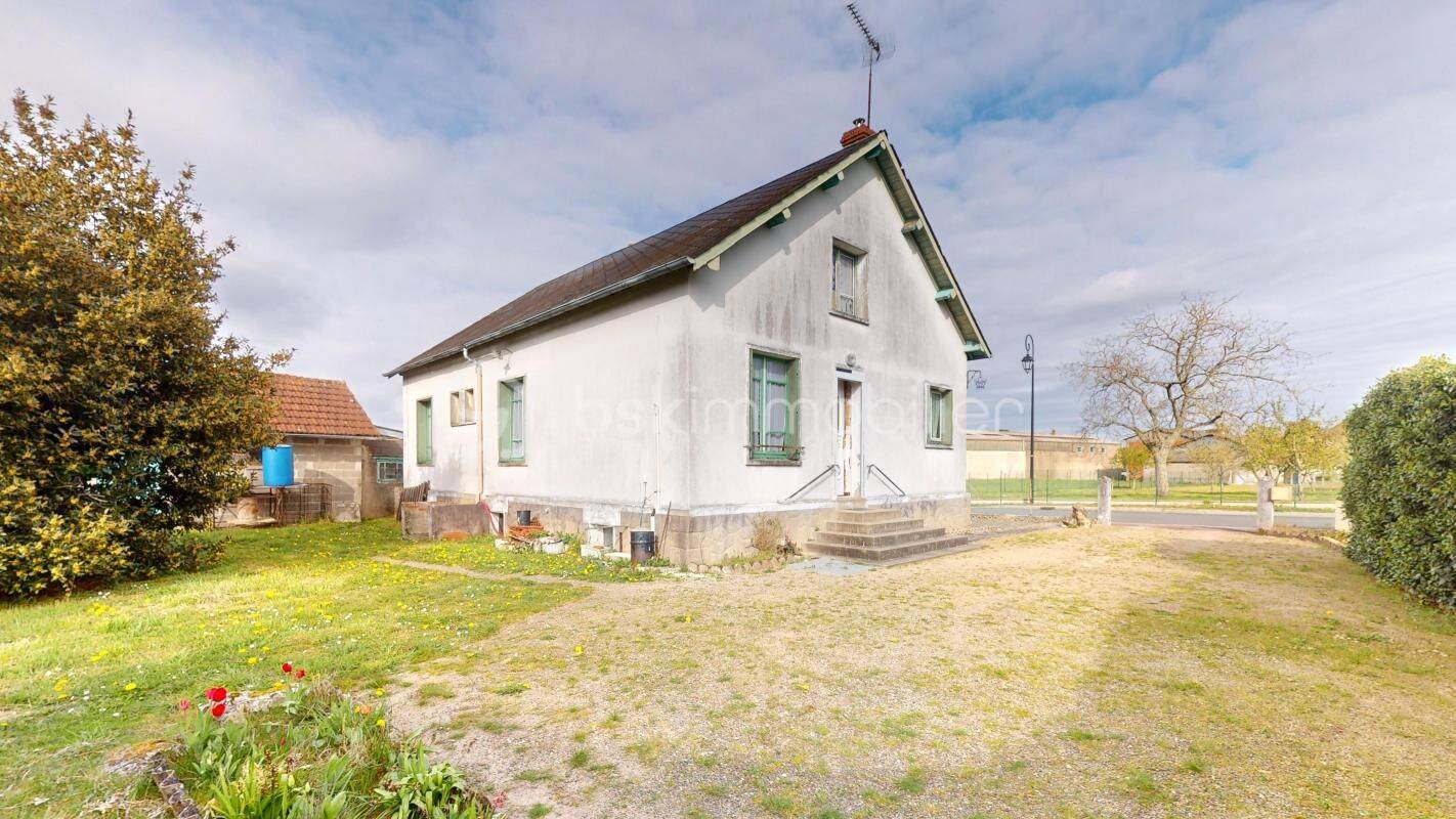 Maison 5 pièces 93 m² · à Quiers-sur-Bezonde · 93 m² · 106 500 €