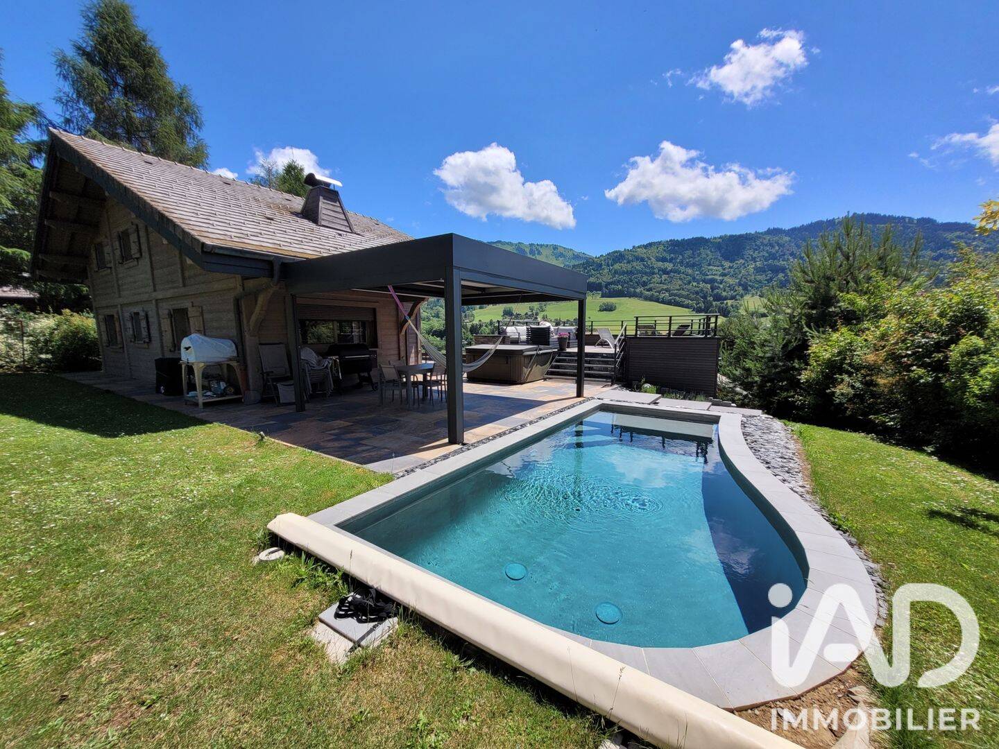 Maison 5 pièces 170 m² · à Habère-Lullin · 170 m² · 860 000 €