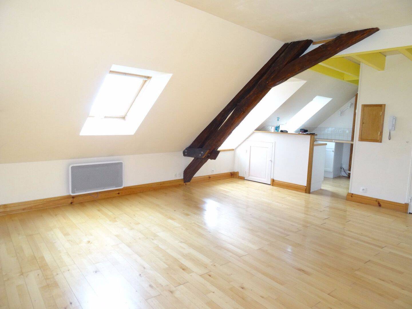 Appartement 1 pièce 30 m² · à Bourges · 29,9 m² · 495 €/mois