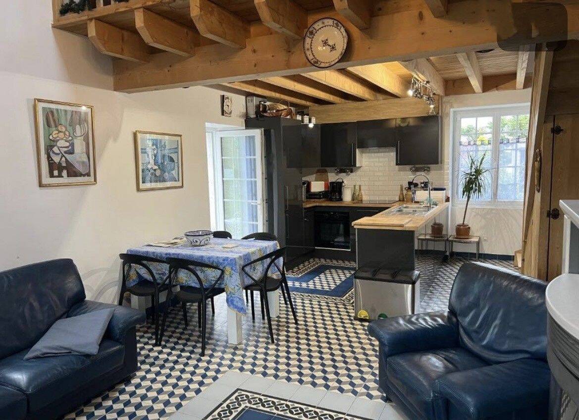 Maison 7 pièces 143 m² · à Villetoureix · 143 m² · 255 000 €